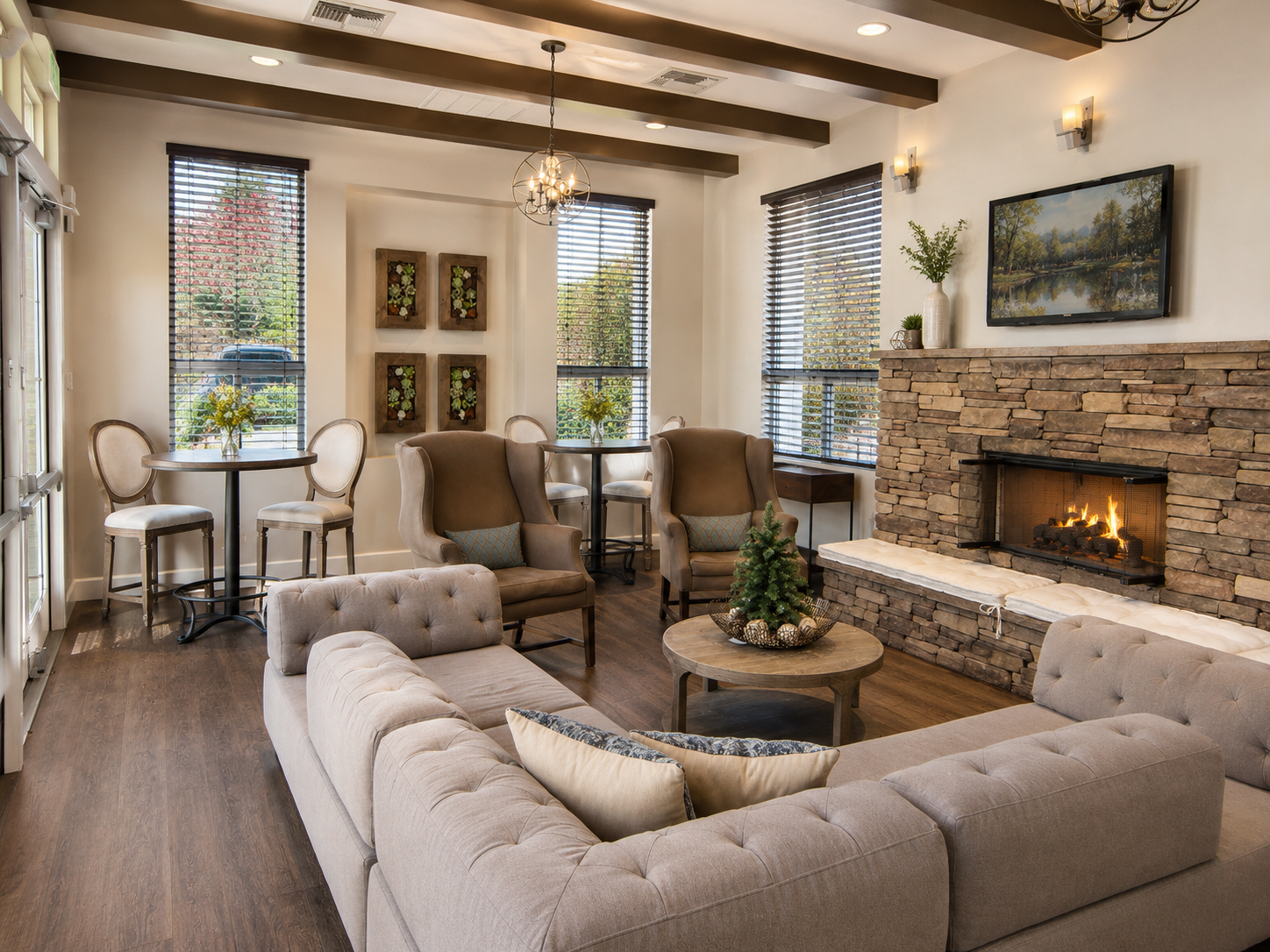 Lounge & amenities at Boulders Clubhouse, Santa Rosa, California